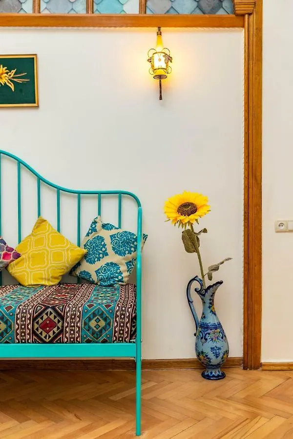 Apartment ★ Blue Door Rhapsody ★ - Special Stay In Old Town! Tbilisi
