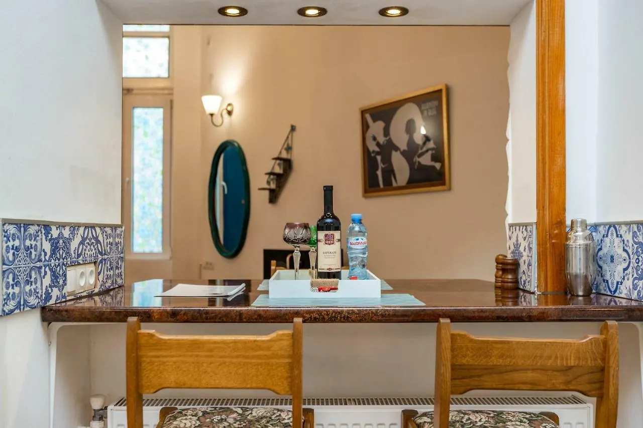 ★ Blue Door Rhapsody ★ - Special Stay In Old Town! Tbilisi