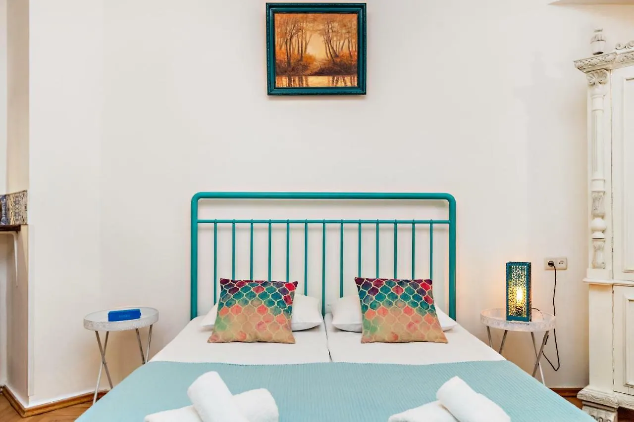Apartment ★ Blue Door Rhapsody ★ - Special Stay In Old Town! Tbilisi